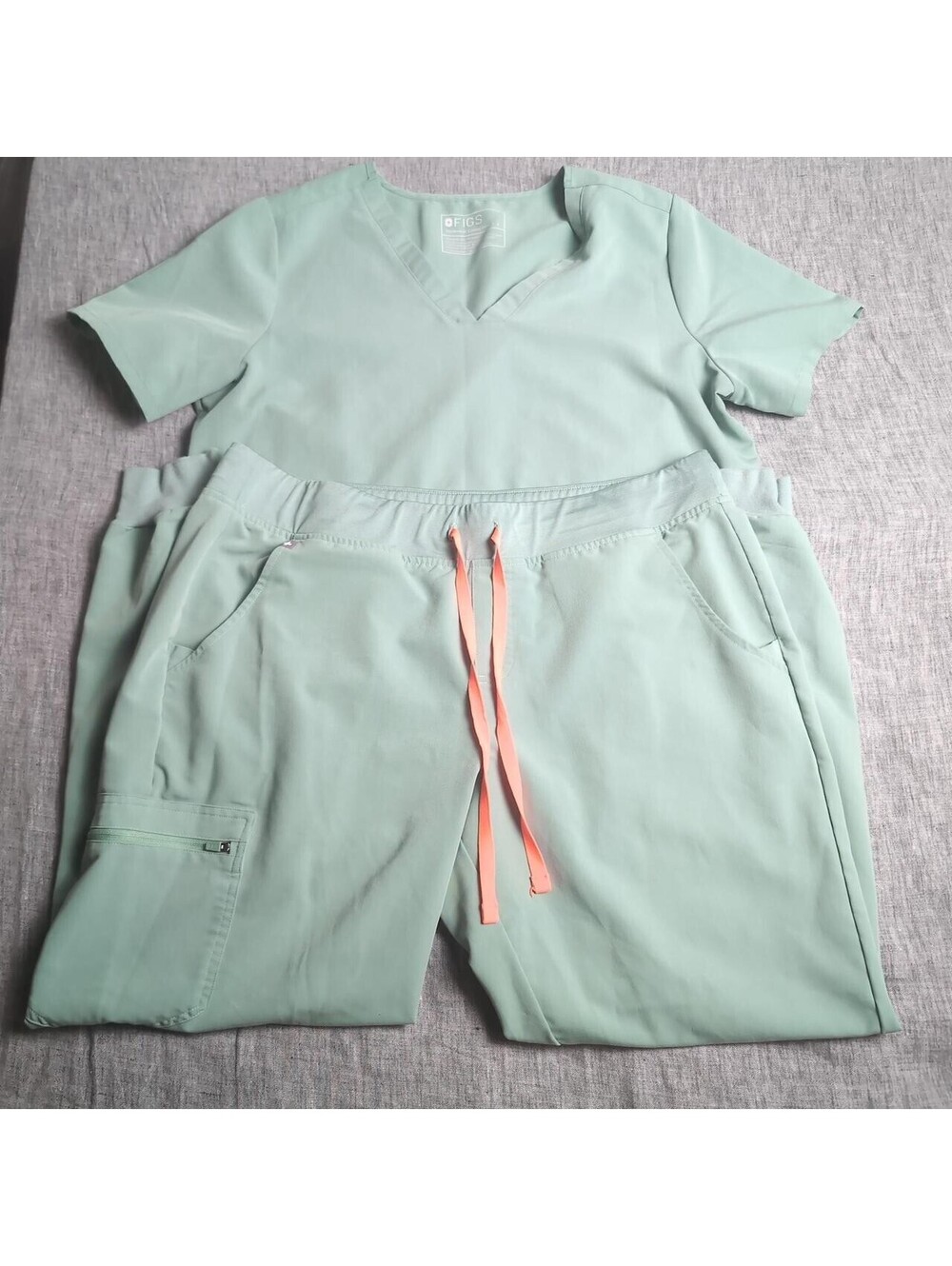 Figs Scrub Set Women's - Casma Top L, Zamora Joggers XL - Jade Green